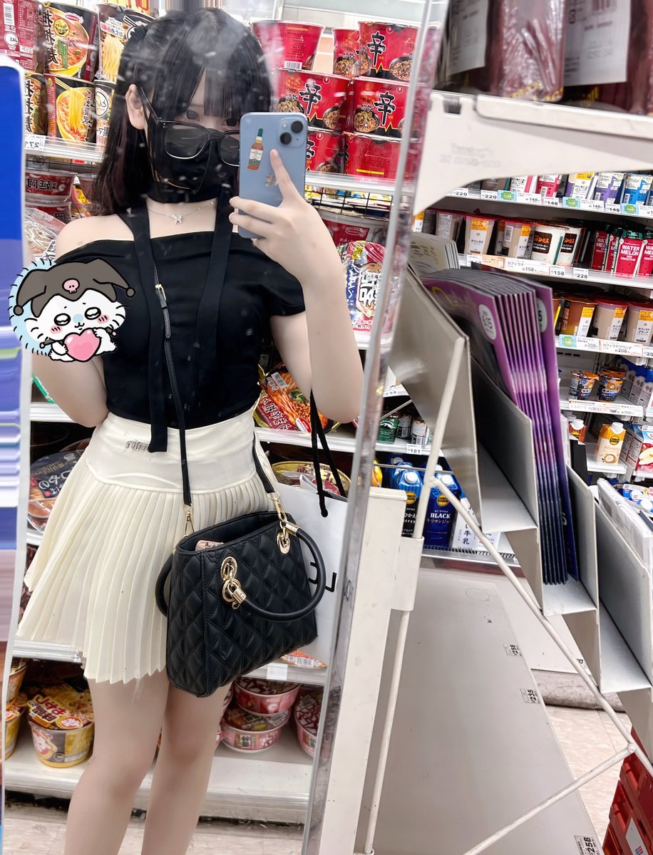 めがねっめがねのおんなのこ𖠶𖠶