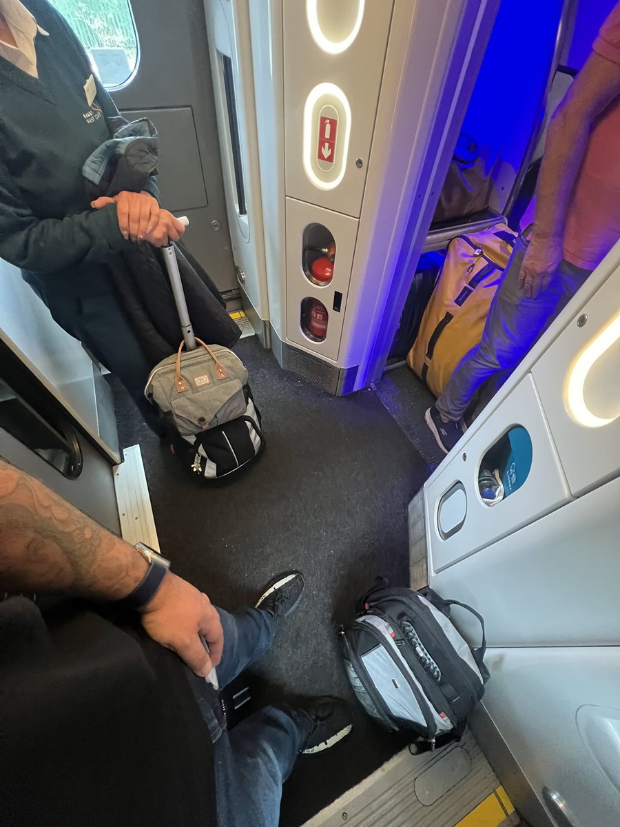 D_Double22's tweet photo. Hi @AvantiWestCoast been forced to buy a 1st Class ticket for the 14:00 from Preston to Euston. I’d Reserved a seat, but left standing with staff saying they can’t do anything.
Can you send the full refund ASAP, cheers 👍
#avantiwestcoast 
#shit https://t.co/u3GmYEKjTs