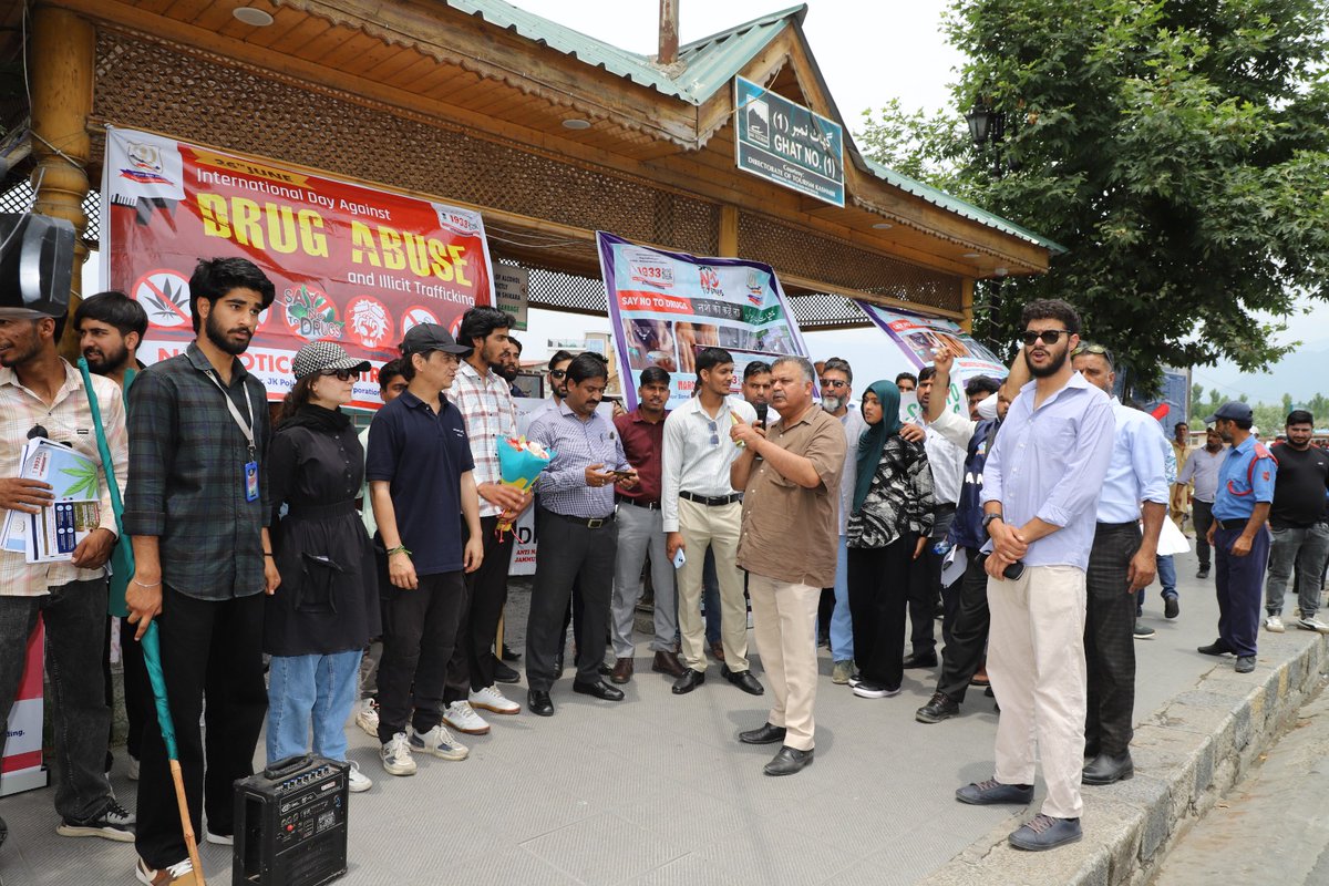 Observing the International Day Against Drug Abuse and Illicit Trafficking in Srinagar, a powerful initiative was held by the Anti Narcotics Task Force, Crime Branch J&amp;K Police in collaboration with <a href="/krsf_org/">Kashmir Road Safety Foundation</a> #SayNoToDrugs #DrugFreeKashmir #InternationalDayAgainstDrugAbuse #ANTF