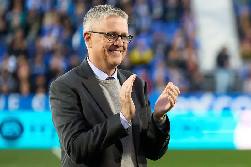 Vincent Volpe vient de confirmer à <a href="/Sport_PN/">ParisNormandie Sport</a> que la vente du <a href="/HAC_Foot/">Havre Athletic Club ⚽️</a> est signée !

Le club doyen appartient désormais à <a href="/BlueCrowSports/">Blue Crow Sports Group</a> !