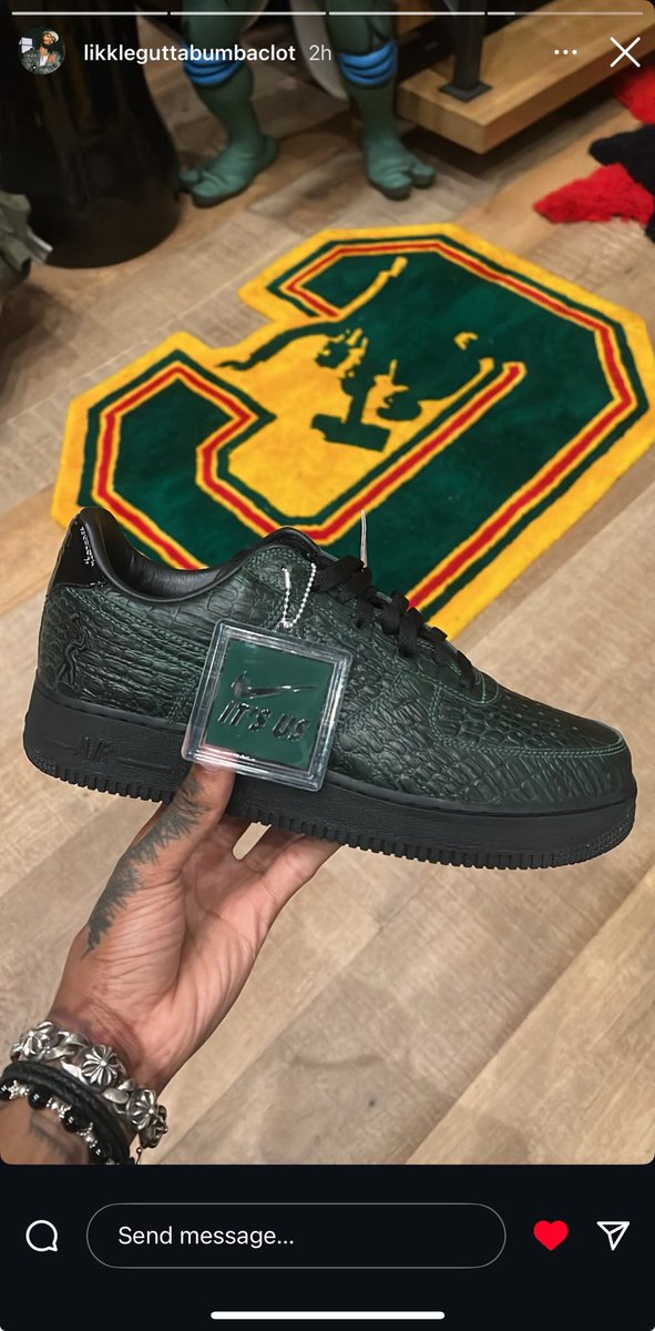 Sungod Pxllz gives us another look at the unreleased Lil Yachty x Nike "Us Force 1" Croc skin 🐊👷