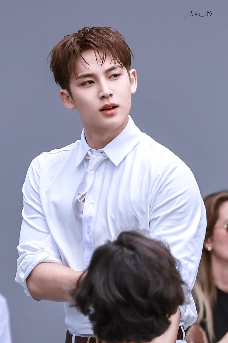 _Aries_1789's tweet image. MINGYU REIGNS DIOR HOMME PFW
#MINGYUxDiorSummer26 #DiorSummer26 
#민규 #MINGYU #세븐틴 #SEVENTEEN

@dior @pledis_17