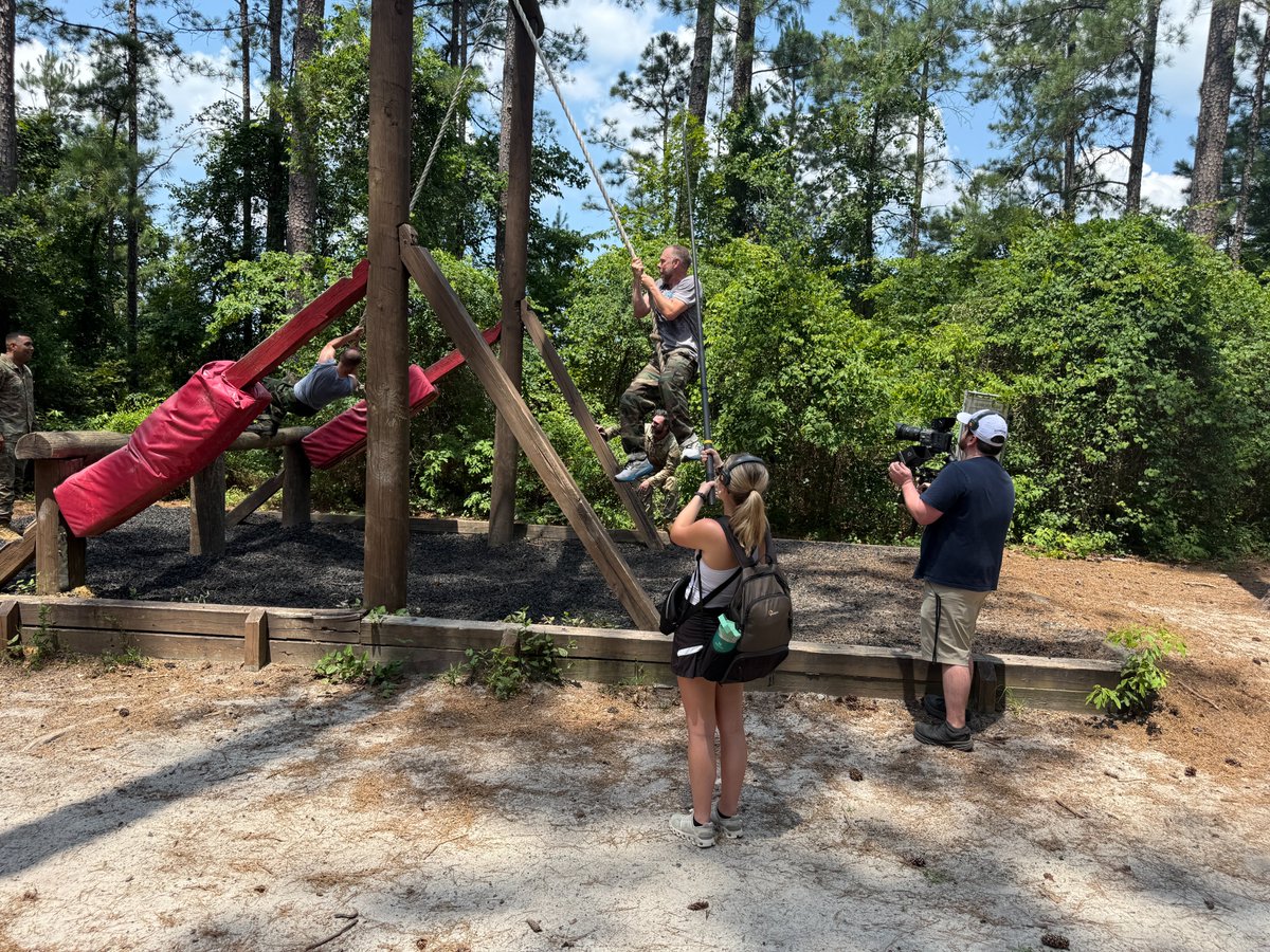 ZeroGravitySC's tweet image. Our team was honored to join Dr. Greg Little and his brother Phillip as they tackled Ft. Jackson’s Confidence Course alongside Army trainees, celebrating @MidlandsTech  as SC’s first Purple Heart college. Thanks to the @USArmy and @fortjackson for the incredible experience—Hooah!