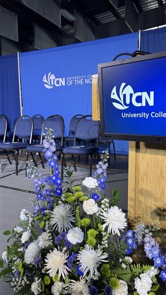 Good morning from The Pas! We’re so excited to celebrate our graduates in a few short hours. 

Can’t make the ceremony? What the live stream  through the link! youtube.com/live/kKcq7K0s8…