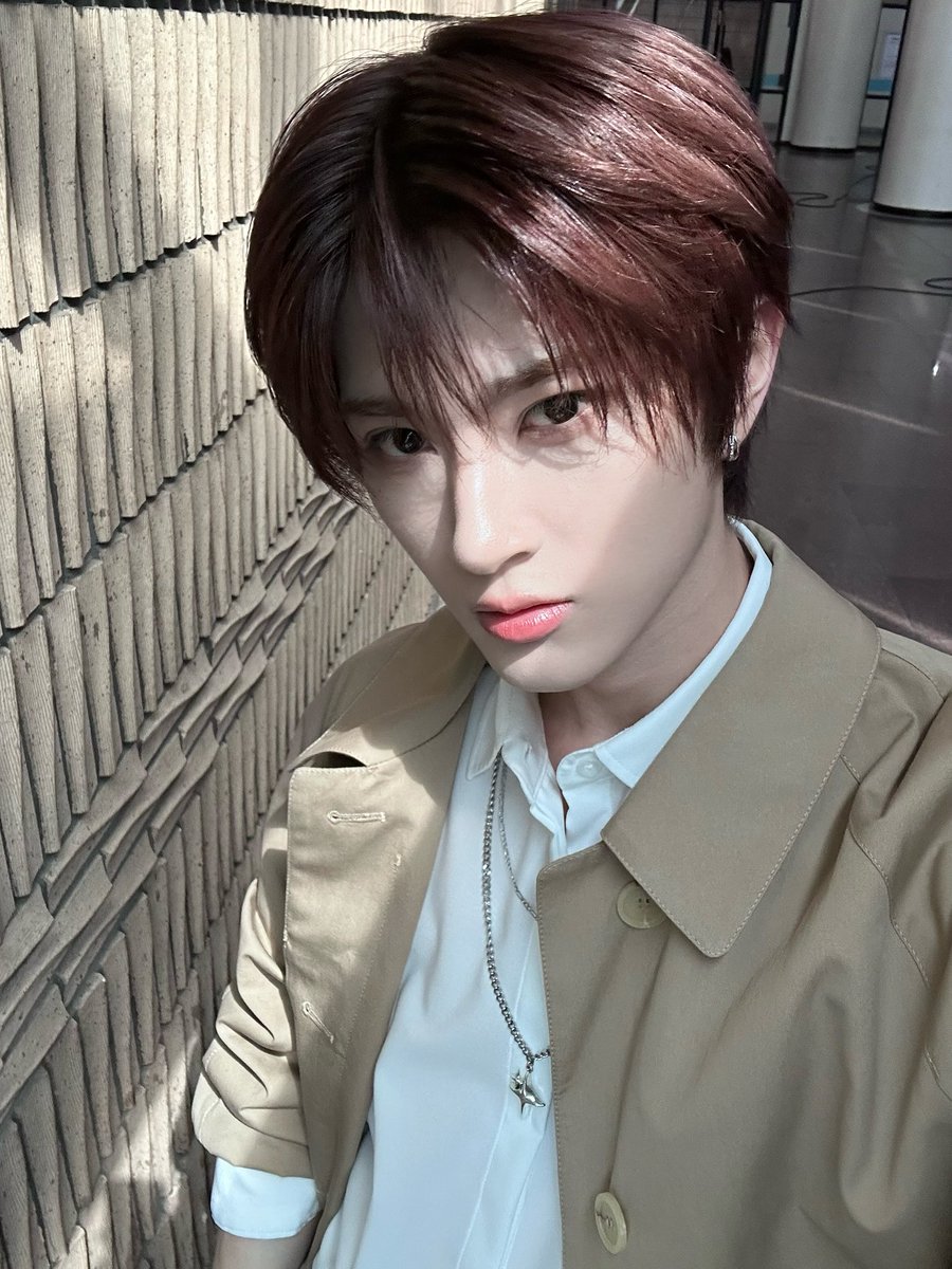 [#리오] 

MusicBank~~끝
무대 봤어?😯

#XODIAC #소디엑 #LEO #리오