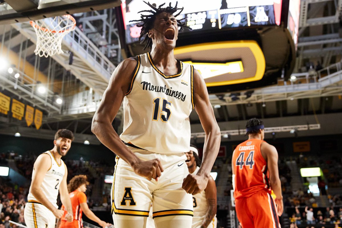 As a senior at Davidson Day, C.J. Huntley (<a href="/CJ15_Huntley/">CJ huntley</a> ) helped the Patriots go 30-1 and win an NCISAA title. 

The five-year Appalachian State player  has signed a two-way contract with the <a href="/Suns/">Phoenix Suns</a> .

highschoolot.com/story/c-j-hunt… <a href="/DD_Patriots/">Davidson Day School Athletics</a>