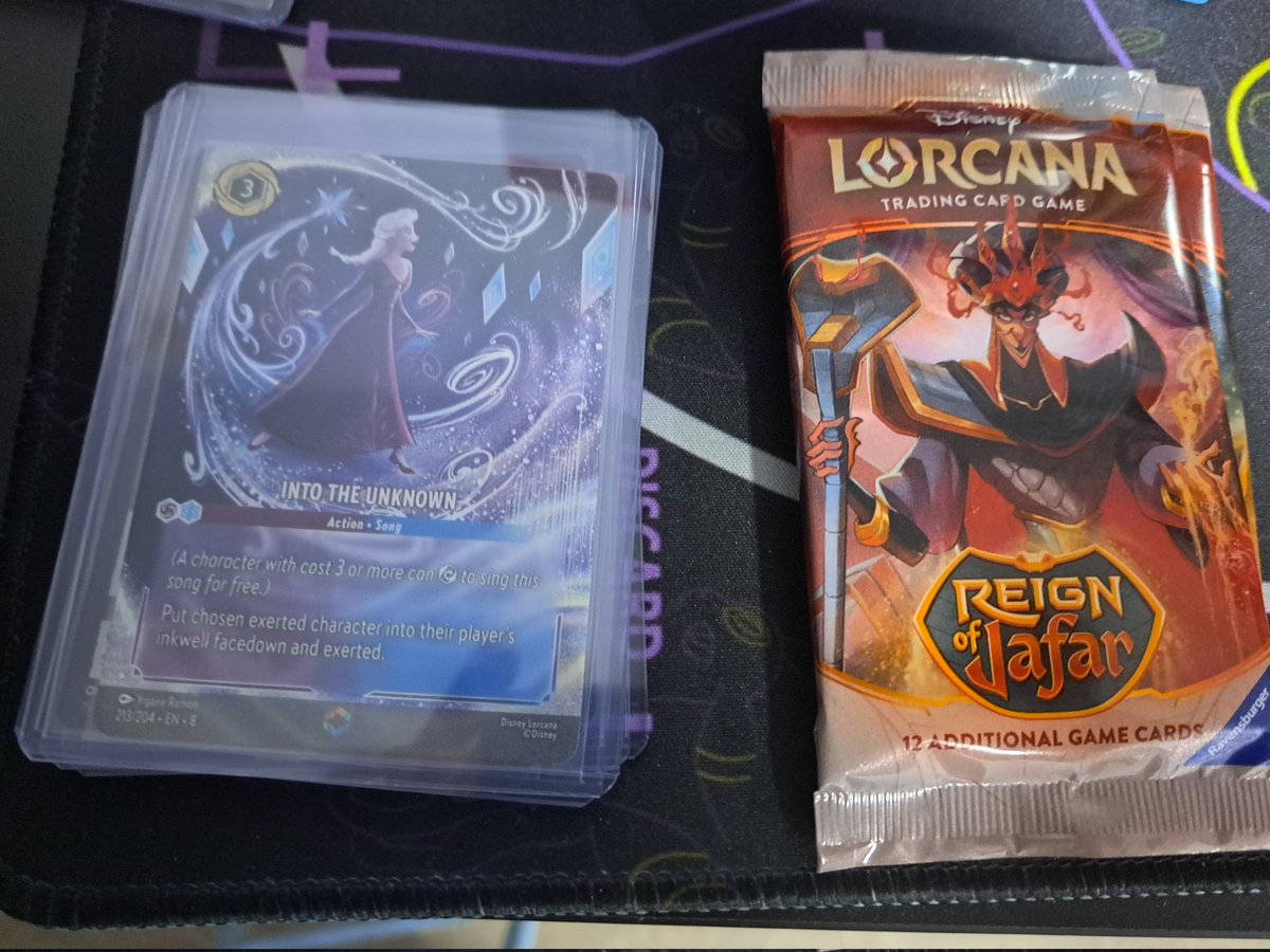 MapleafVt's tweet image. My brother brought my mother to a lorcana demo event to try out the game and she bought 2 packs for fun...
She pulled the chase card apparently 🤩 (I've been told its 300$)