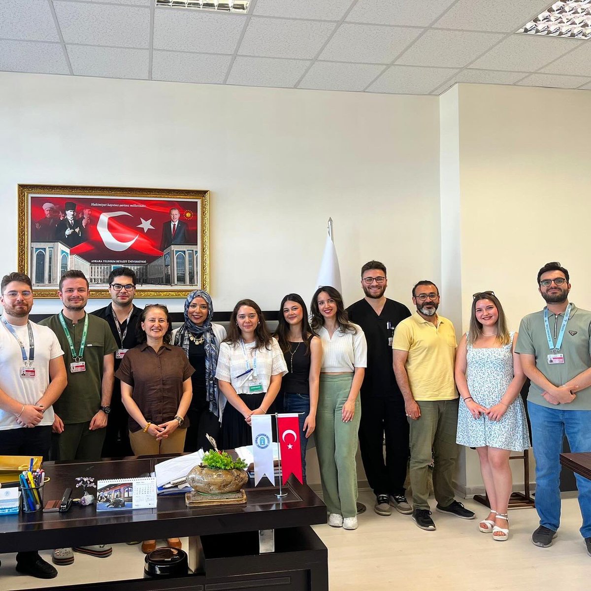AYBÜ TIP FAKÜLTESİ (@aybutip) on Twitter photo 2025 Mezuniyet Komitemiz Sayın Dekanımız Prof. Dr. Tuğba Ensari hocamız ile bir araya geldi. Bütün yıl verdikleri emek ve özverili çalışmaları için <a href="/aybutipmezuniyt/">AYBÜ Tıp Fakültesi Mezuniyet Komitesi</a> komitesine teşekkür ediyoruz 🌸🌸 2025 Mezuniyet Komitemiz Sayın Dekanımız Prof. Dr. Tuğba Ensari hocamız ile bir araya geldi. Bütün yıl verdikleri emek ve özverili çalışmaları için <a href="/aybutipmezuniyt/">AYBÜ Tıp Fakültesi Mezuniyet Komitesi</a> komitesine teşekkür ediyoruz 🌸🌸
