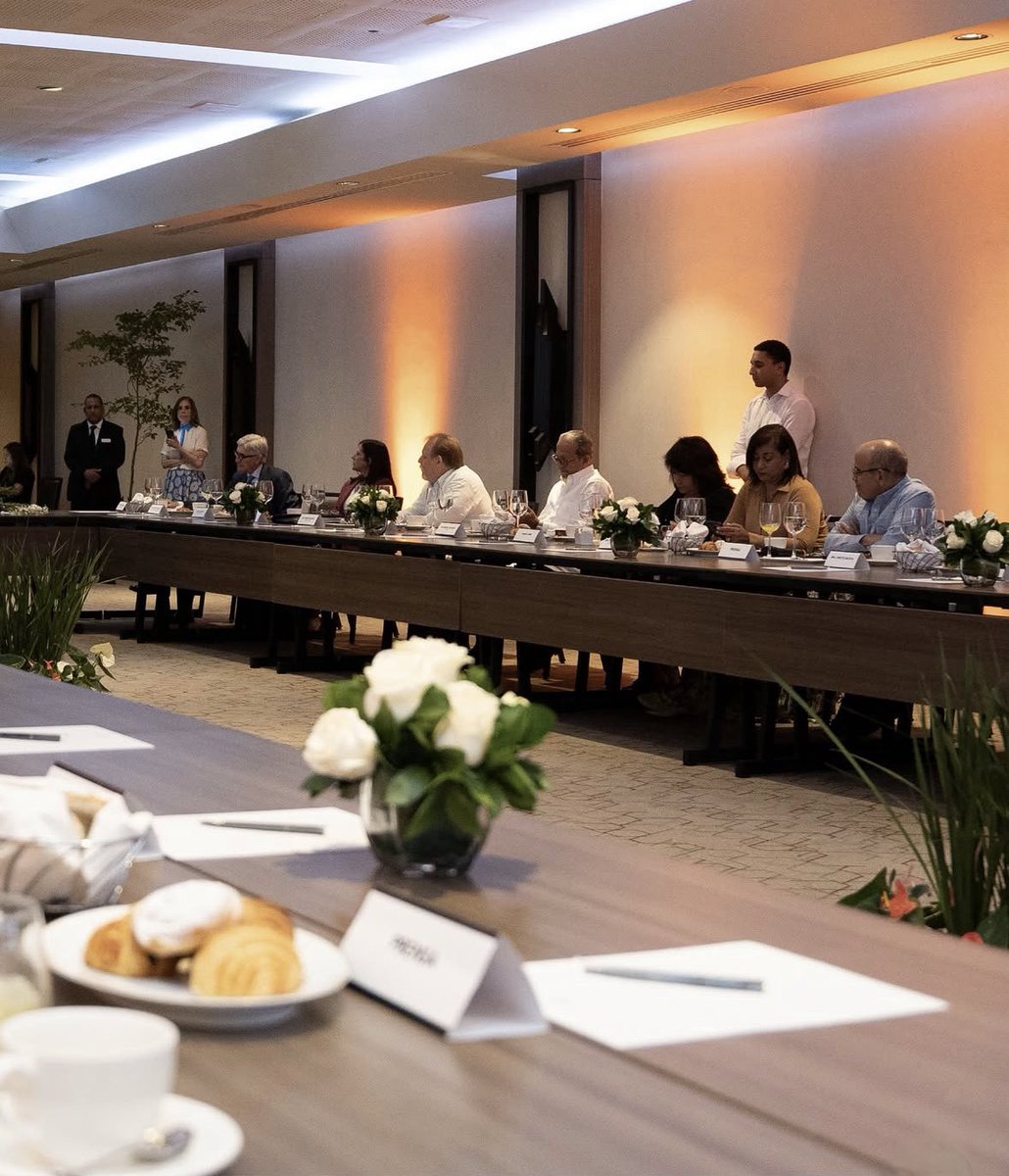 ASOLESTE tweet media