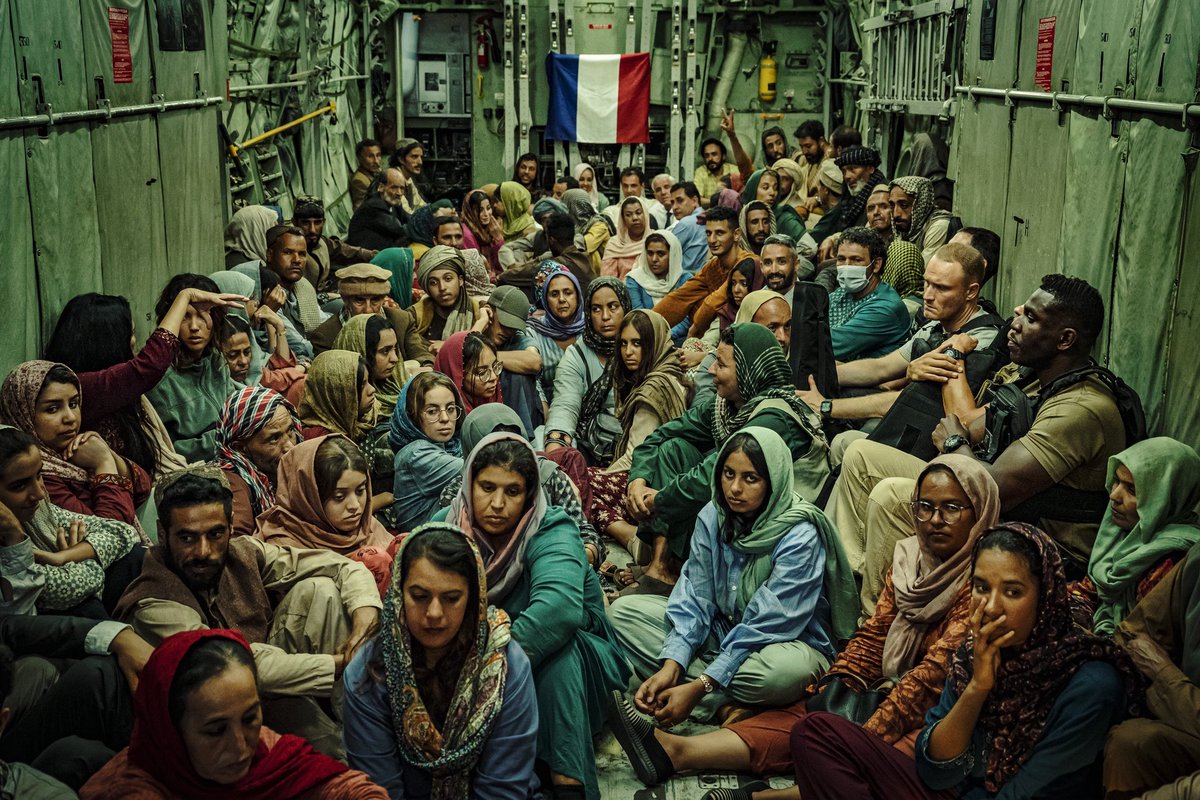 13 JOURS 13 NUITS <a href="/PatheFilms/">Pathé Films</a>