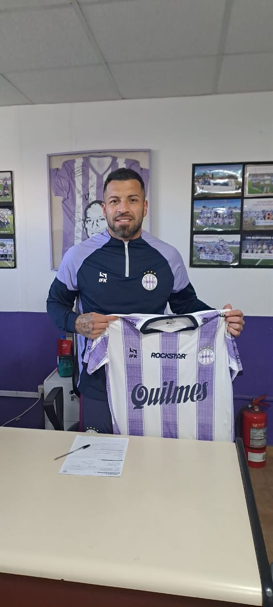 SacachispasOK's tweet image. Bienvenidos al Lila 👊💜

Héctor Canteros, Lautaro Torres, Nicolas Agorreca y Francesco Toldo se suman a Saca para este torneo...Éxitos!!!
