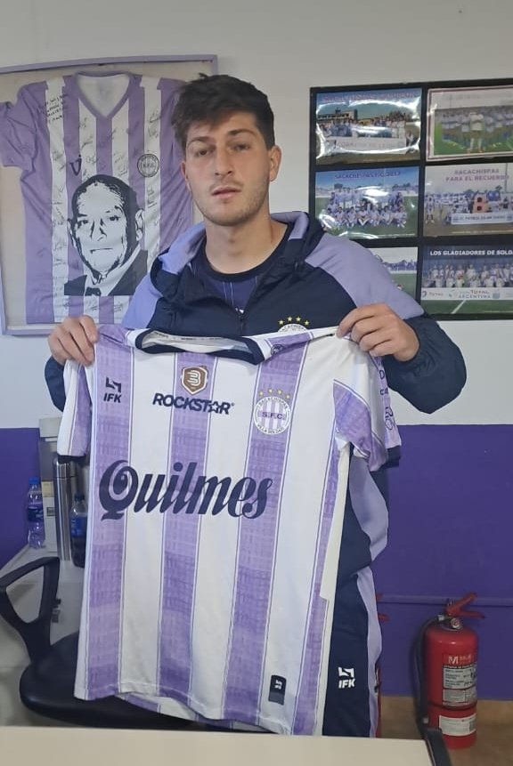 SacachispasOK's tweet image. Bienvenidos al Lila 👊💜

Héctor Canteros, Lautaro Torres, Nicolas Agorreca y Francesco Toldo se suman a Saca para este torneo...Éxitos!!!