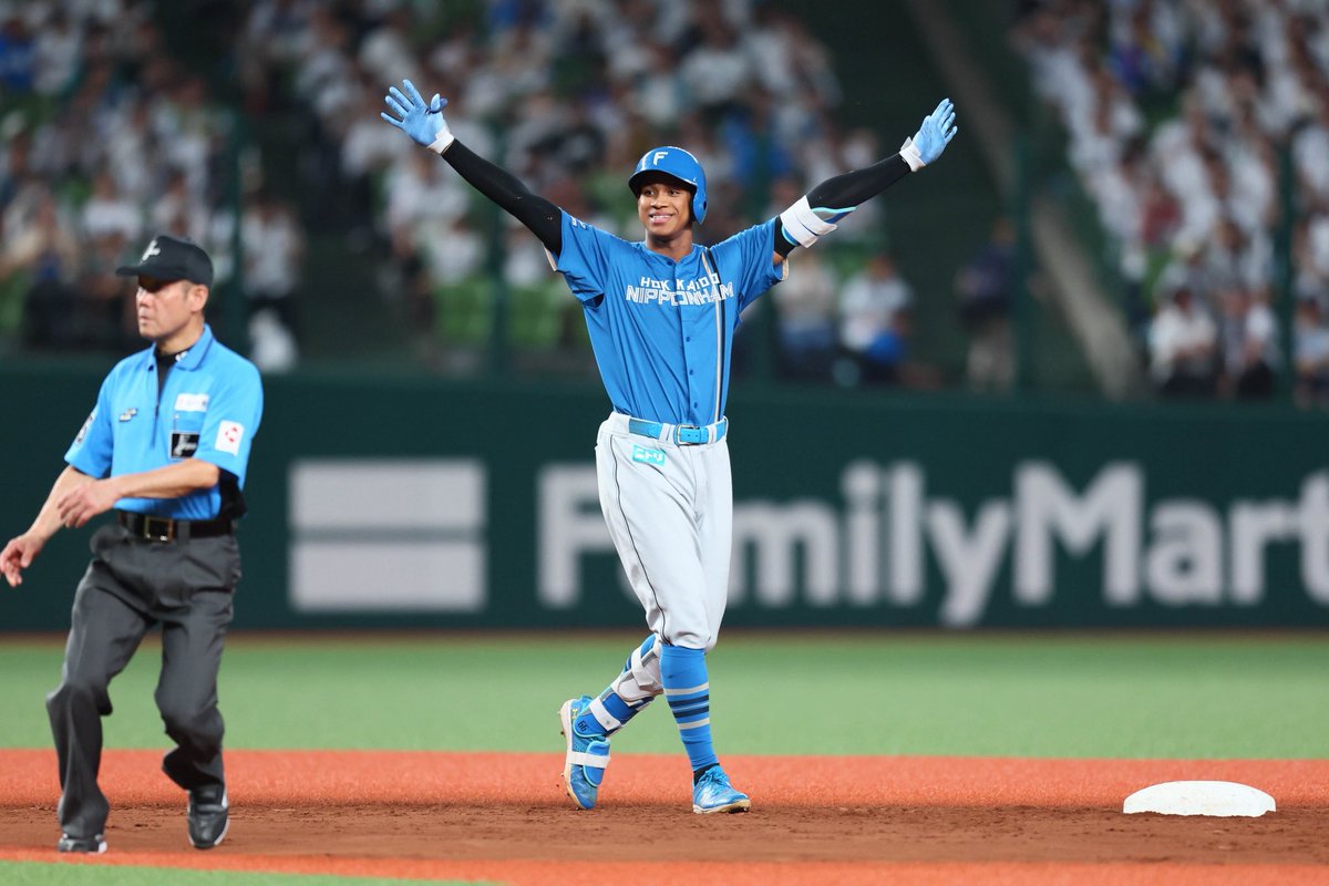 北海道日本ハムファイターズ　伊藤大海投手　レプリカユニフォーム　Lサイズ Amazon.co.jp: 北海道日本ハムファイターズ 伊藤大海 レプリカ
