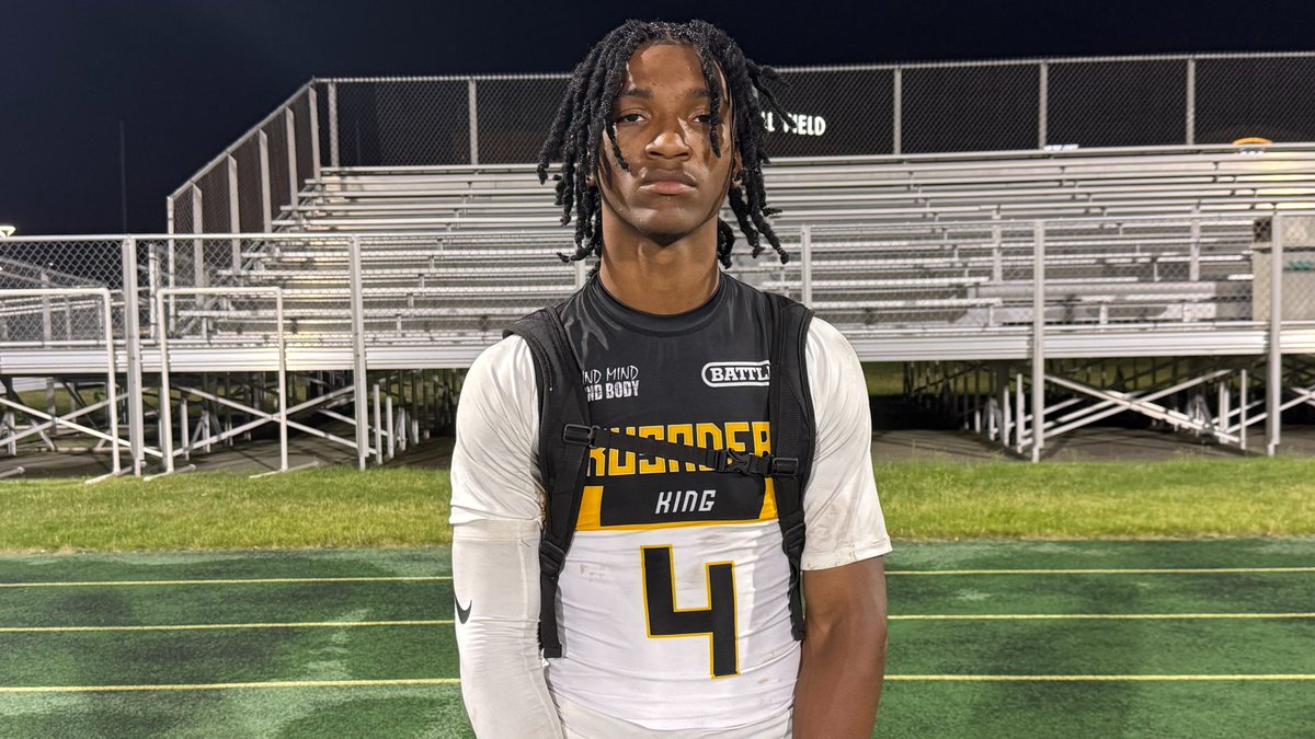 Detroit (Mich.) Martin Luther King has a talented team this year led by a trio of rising juniors who hold Michigan offers:

- 4⭐️ OT Jameer Henry
- ATH Darryl Flemister 
- ATH Don Spillers III

On their Michigan interest: on3.com/teams/michigan…