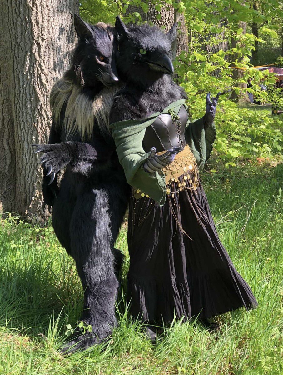 shaqualhound's tweet image. &quot;Oeh, how about that jogger wearing the Loro Piana fleece?&quot;
&quot;Haha, I could catch her easily!&quot;

🪶 @qujar_raven
📸 @dariusss_44

#FursuitFriday #clockworkcreature