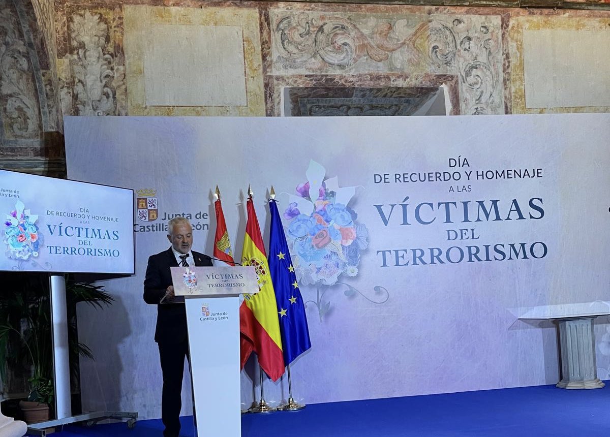 ppacocyl's tweet image. Hoy se conmemora el Día de Recuerdo y Homenaje a las Víctimas del Terrorismo de #CastillayLeón, que ha contado con la participación del presidente de la #JCyL, @alferma1.

Un día para la memoria, el respeto y la dignidad de todas las víctimas.