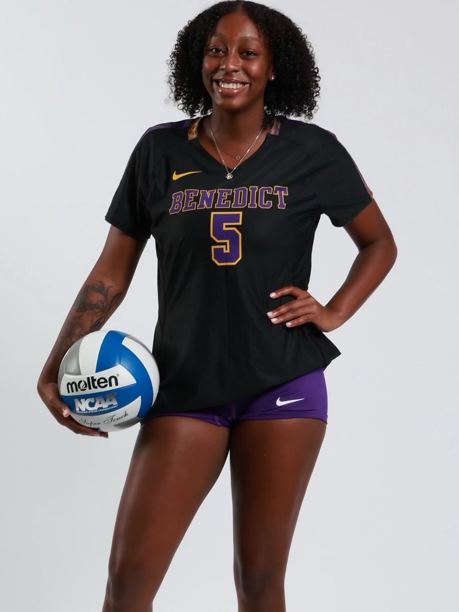 PCTigersVB's tweet image. Coach Willow Alls - JH and HS Assistant

Our OG setter from when our coaching staff took over has come back to help us coach this summer! THIS is what it’s all about! The relationships you build! 🫶🏽🥰

bit.ly/tigervball

#Go2Work
 ➡️✌🏽👷🏽‍♀️