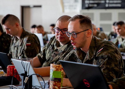IL_Natl_Guard's tweet image. The Illinois National Guard and Polish Territorial Defense Force trained side-by-side during Cyber Shield 2025, the largest Department of Defense cyber defense exercise, Virginia Beach, May 30-June 13. This was the 1st year the TDF’s Cyber Division participated in the exercise.