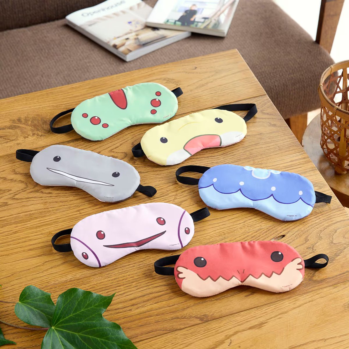 Six Dragon sleep masks will be available for 900 yen each, featuring the mortal form on one side and the wubbly form on the other! We'll show off Wilnas first, and the other 5 will come after due to image posting constraints