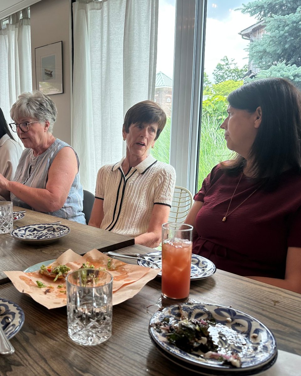 The #MarkPreeceFamilyHouse celebrated a #Volunteer appreciation lunch on Wednesday at <a href="/Brewersblackbi1/">Brewersblackbird</a>.
It's great to get together and say thank you to all the amazing people who help make us be the calm in the storm.
Visit markpreecehouse.ca/how-you-can-he… to help.
#MPFH #HamOnt #HamON
