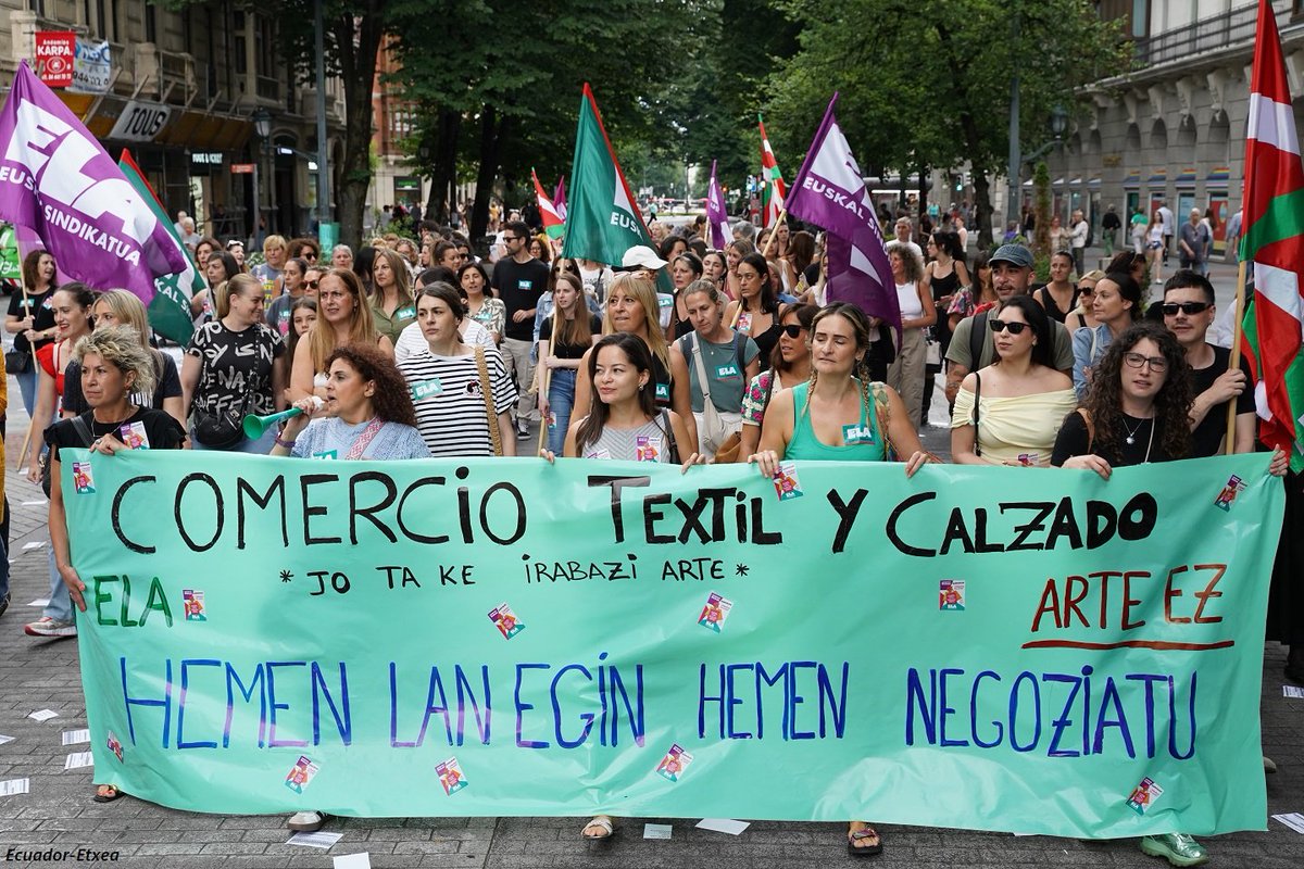 Trabajadoras del sector textil y comercio de Bizkaia intensifican las protestas contra el convenio estatal

Empleadas de tiendas como H&amp;M, Mango y Primark denuncian en Bilbo la imposición del convenio estatal que pauperiza las condiciones laborales.

🔗diariosocialista.net/2025/06/27/tra…