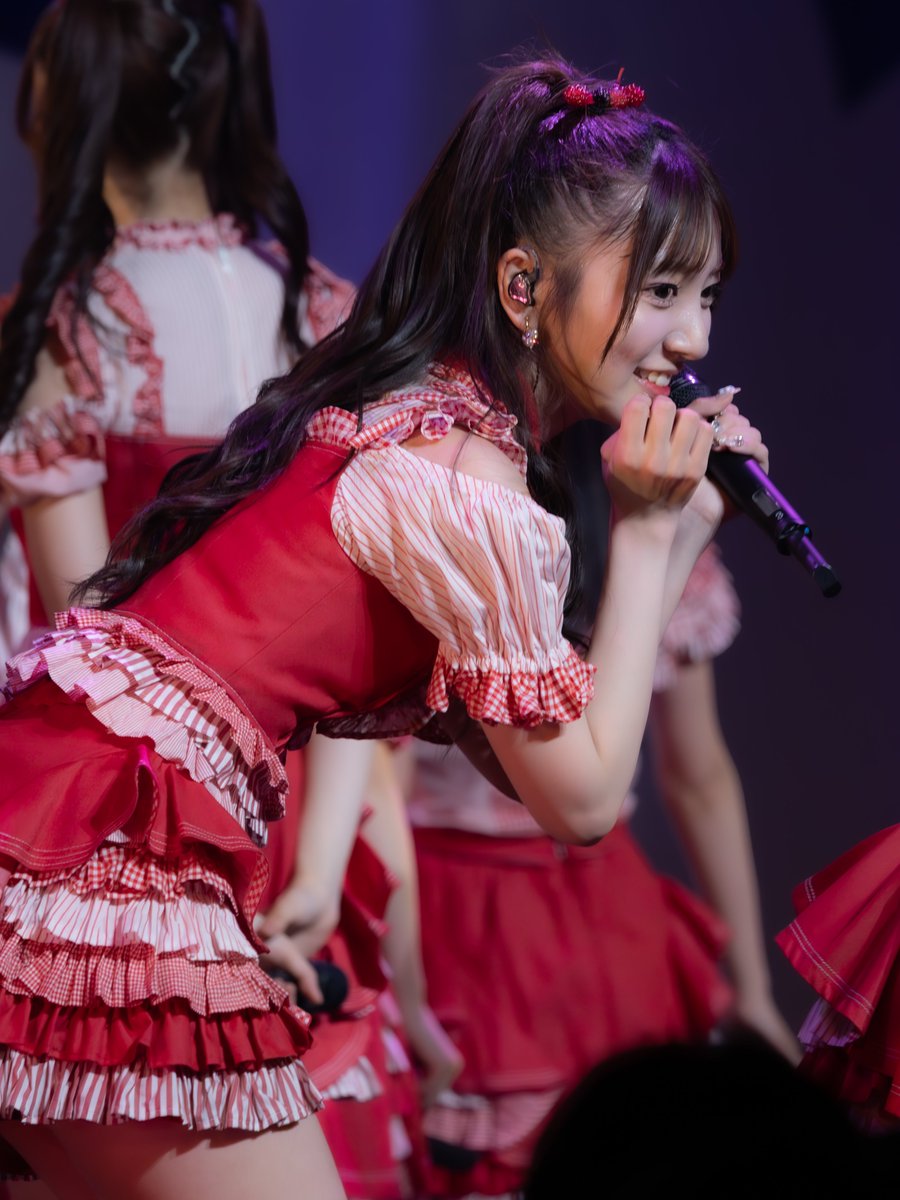 AKB48／18期生昇格記念LIVE！ 工藤華純 直筆 生写真 ヨリ AKB48／18期生昇格記念LIVE！ 工藤華純 直筆 生写真 ヨリ AKB48／18