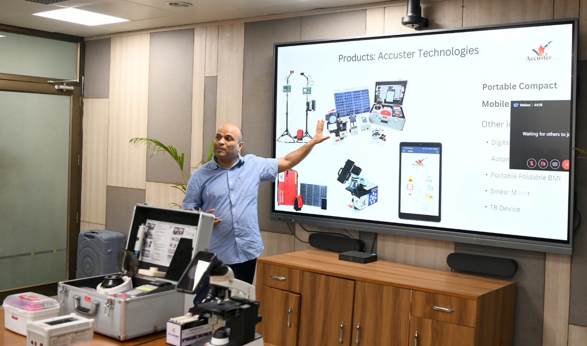 BPRDIndia's tweet image. BPR&D with Industry partners conducted a product demonstration/presentation which was chaired by DG BPR&D.
07 firms showcased products and technologies for their potential use by Law Enforcement Agencies in proactive policing.