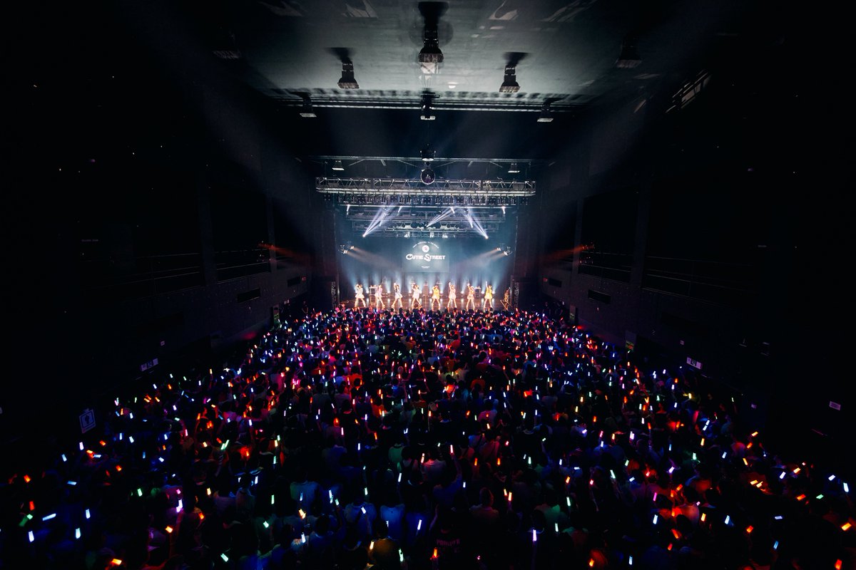 CUTIE STREET【Official】 (@cutie_street_) on Twitter photo 🫧💍北海道単独 LIVE Photo💍🫧
🧡川本笑瑠 <a href="/emiru_cs0422/">川本笑瑠(CUTIE STREET)</a>
🩷桜庭遥花 <a href="/haruka_cs0129/">桜庭遥花(CUTIE STREET)</a>
💛古澤里紗 <a href="/risa_cs1108/">古澤 里紗 ( CUTIE STREET )</a>
❤️佐野愛花 <a href="/aika_cs1126/">佐野 愛花 (CUTIE STREET)</a>
💚板倉可奈 <a href="/kana_cs1111/">板倉可奈(CUTIE STREET)</a>
💙増田彩乃 <a href="/ayano_cs0526/">増田 彩乃 (CUTIE STREET)</a>
🩵梅田みゆ <a href="/miyu_cs0913/">梅田みゆ(CUTIE STREET)</a>
💜真鍋凪咲 <a href="/nagisa_cs0628/">真鍋凪咲 (CUTIE STREET)</a>
6/27(金)
『CUTIE STREET 単独LIVE-2.5 STREET-』 🫧💍北海道単独 LIVE Photo💍🫧
🧡川本笑瑠 <a href="/emiru_cs0422/">川本笑瑠(CUTIE STREET)</a>
🩷桜庭遥花 <a href="/haruka_cs0129/">桜庭遥花(CUTIE STREET)</a>
💛古澤里紗 <a href="/risa_cs1108/">古澤 里紗 ( CUTIE STREET )</a>
❤️佐野愛花 <a href="/aika_cs1126/">佐野 愛花 (CUTIE STREET)</a>
💚板倉可奈 <a href="/kana_cs1111/">板倉可奈(CUTIE STREET)</a>
💙増田彩乃 <a href="/ayano_cs0526/">増田 彩乃 (CUTIE STREET)</a>
🩵梅田みゆ <a href="/miyu_cs0913/">梅田みゆ(CUTIE STREET)</a>
💜真鍋凪咲 <a href="/nagisa_cs0628/">真鍋凪咲 (CUTIE STREET)</a>
6/27(金)
『CUTIE STREET 単独LIVE-2.5 STREET-』