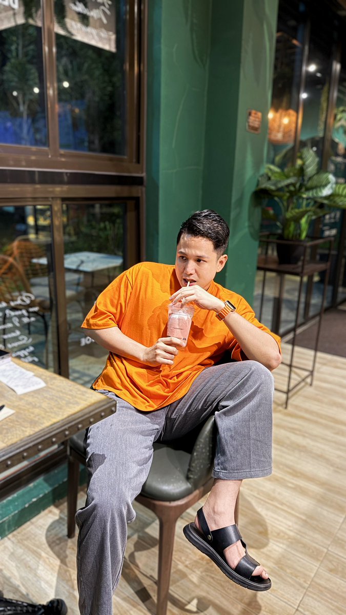 castroecho's tweet image. 🧡🍊🙈