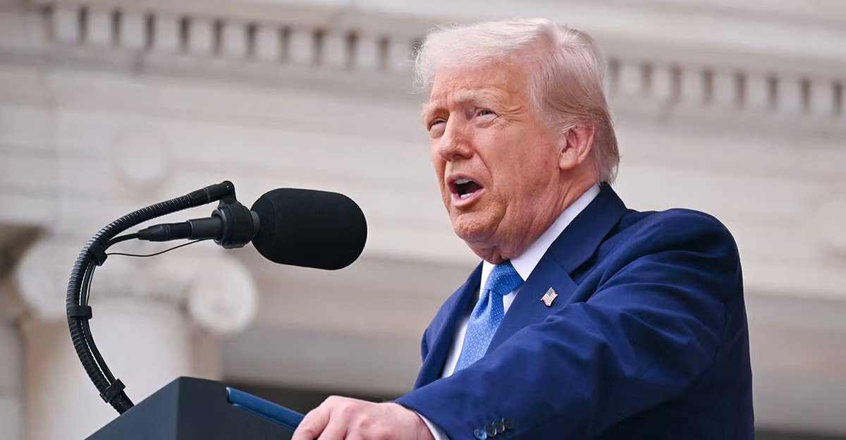 RobertBluey's tweet photo. 🚨 BREAKING: Supreme Court Strikes Down Courts Applying Universal Injunctions

The court ruled, 6-3, that “universal injunctions likely exceed the equitable authority that Congress has given to federal courts.”

The case stems from a lower court injunction blocking the Trump administration’s executive order on birthright citizenship, laying out clear rules for courts utilizing universal injunctions going forward.

Full coverage from @Tyler2ONeil. Follow @DailySignal for updates.
https://t.co/qcrw7nQt3s