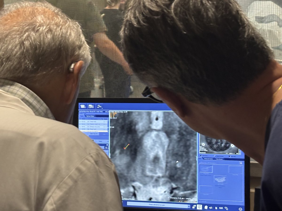 Pitt Center for Image-Guided Neurosurgery (@pittcigns) on Twitter photo Drs. Jorge Gonzalez Martinez and Ajay Niranjan performed the first focused ultrasound treatment for essential tremor at UPMC in our CIGNS! Drs. Jorge Gonzalez Martinez and Ajay Niranjan performed the first focused ultrasound treatment for essential tremor at UPMC in our CIGNS!