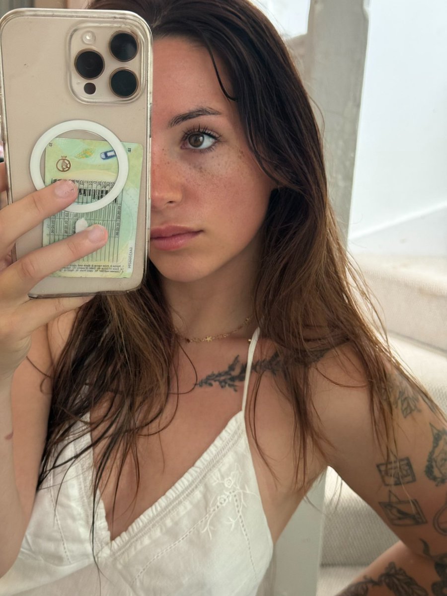 laurenkimripley's tweet image. Share just because