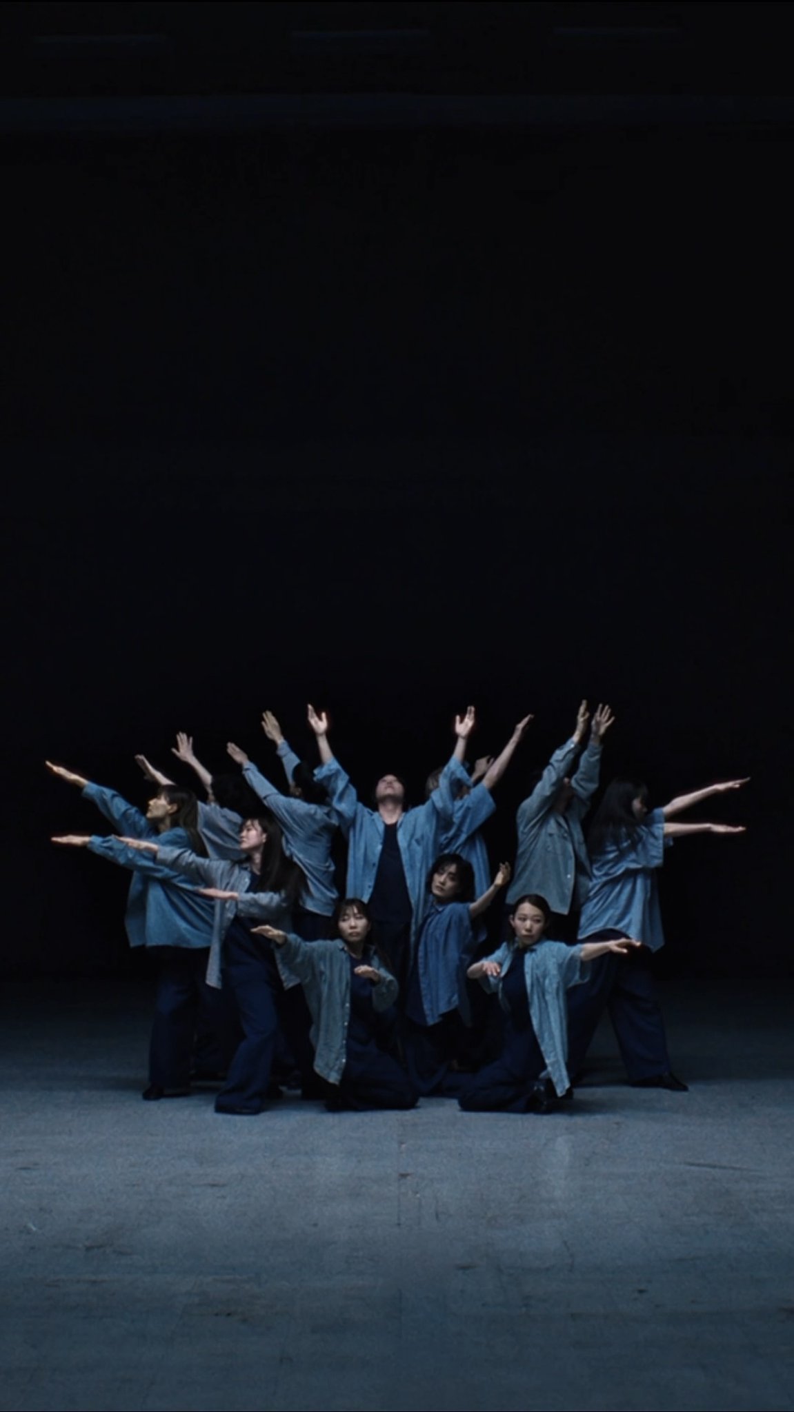 自作の絵画のダンスする子 自作の絵画のダンスする子