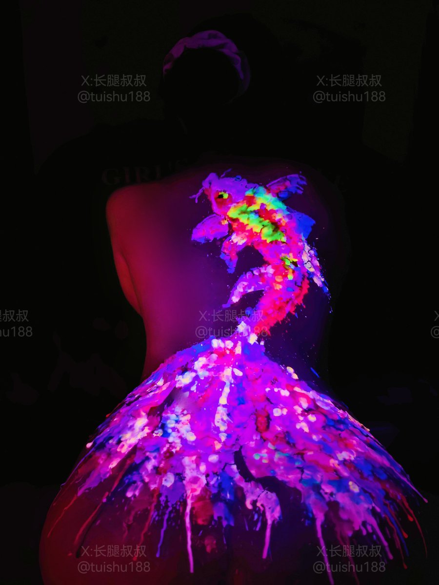 圈内滴蜡第一人长腿叔叔滴蜡作品《蝴蝶锦鲤》
"鳞鬣不殊点额归，丰神却觉有风威。
不添一片龙门石，方便凡鱼作队飞。"

 #私房  #写真   #调教  #反差婊
感谢转发推送：
<a href="/wqganenshi_/">有稿投😁</a>
<a href="/luchu888888/">🌻反差婊露出精选集🌻（露出转推）</a>
<a href="/p_e_r_r_y_x/">𝓹𝓮𝓻𝓻𝔂𝔁</a>
<a href="/007share/">007𝕏🟡（转推版）</a>
<a href="/Fengsiyuan/">Mr.死因</a> 
<a href="/wqganenshi_/">有稿投😁</a> 
<a href="/tbzt2024/">推波助臀</a>