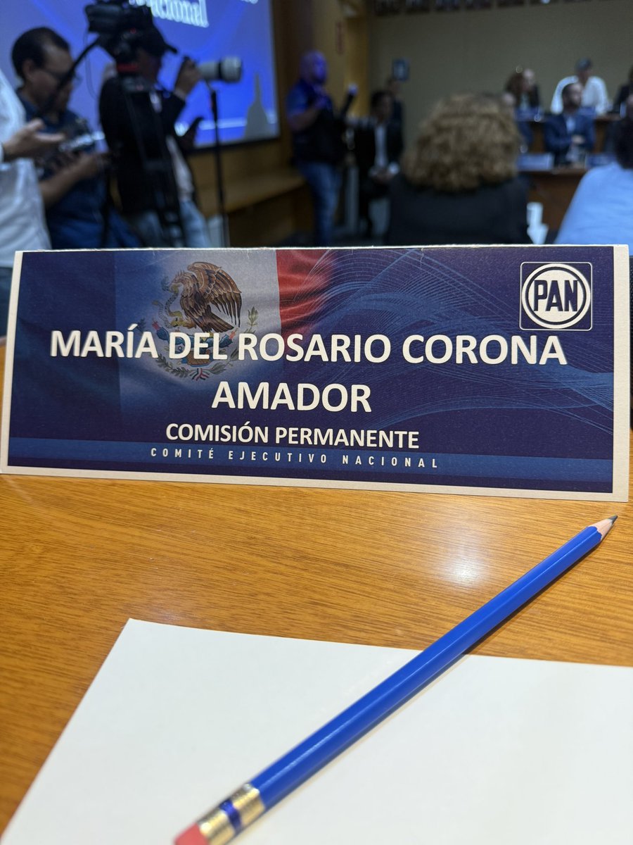 RosarioCoronaA's tweet photo. Llegué al PAN con 21 años y el corazón lleno de ideales. Hoy, con más camino recorrido, sigo firme con la misma convicción que me trajo hasta aquí: trabajar por un México mejor.

Por eso me llena de orgullo formar parte de la Comisión Permanente Nacional, un espacio donde se toman decisiones importantes para el futuro de nuestro país. Ayer tuve el honor de acudir a su sesión mensual… y sigo aquí, con fuerza, compromiso y el mismo entusiasmo del primer día.

#MéxicoNosUne #ConvicciónYTrabajo #ComisiónPermanentePAN me