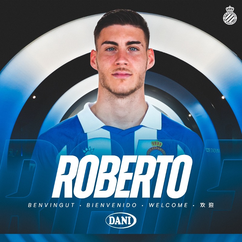 RCDEspanyol's tweet photo. ✍️ OFICIAL | @robert10fj fitxa per l’#RCDE ⚔️
El club ha adquirit el 50% dels drets del jugador, que signa per sis temporades.
