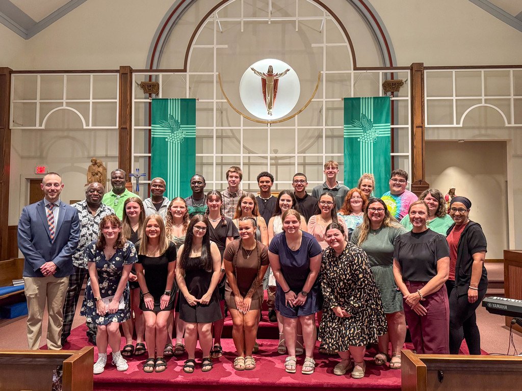 Last night, seniors gathered for a beautiful Baccalaureate Service at St. Michael’s Church in Lyons—a tradition filled with reflection, gratitude, and blessings for the journey ahead. #LYPride #TheRoarContinues #LeadLikeALion #ClassOf2025 #CommencementDay