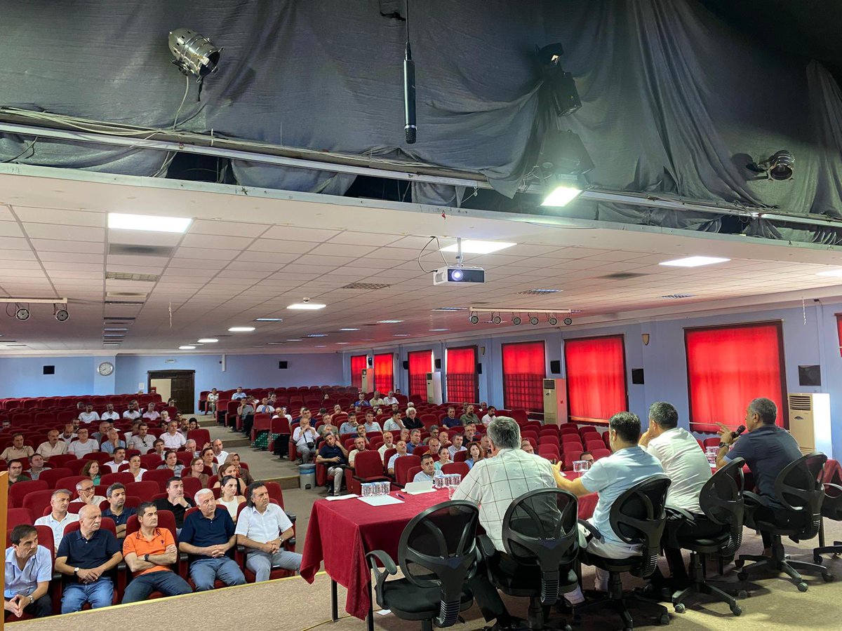 İlçe Milli Eğitim Müdürümüz Kayahan Subaşı Başkanlığında, Şube Müdürlerimizin katılımıyla 2024 - 2025 Eğitim Öğretim Yılı Sene Sonu Müdürler Kurulu Tolantısı Gerçekleştirildi. 

<a href="/TheKaymakam/">Ömer BİLGİN</a> <a href="/Murat4Kucukali/">Murat Küçükali</a>