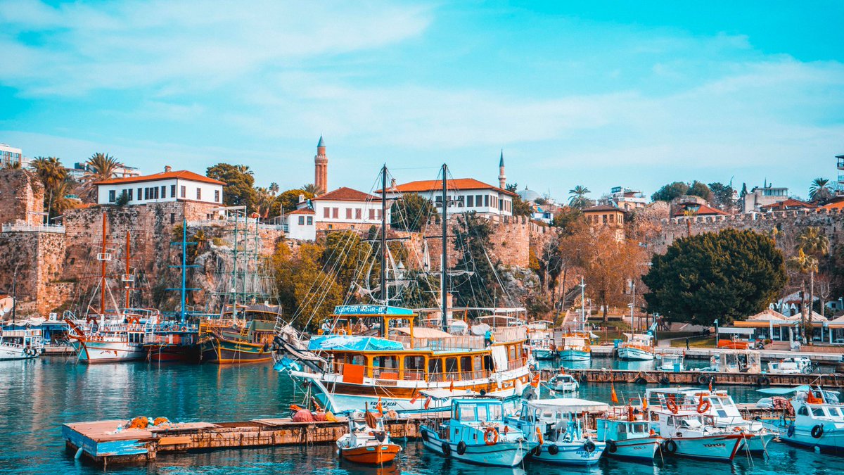 AeroportsV's tweet photo. La Turquie à la portée des Belges ! 🌍

▶️Vol direct Charleroi Antalya
▶️Depuis le 4 avril 2025
▶️ 2 vols par semaine

👉 https://t.co/JF9B4qjJYO

#PegasusAirlines #VisitTurquish https://t.co/CSmAb3Zt3e