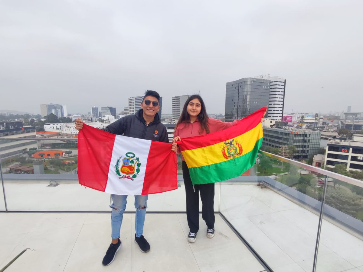 ePC_UCB's tweet image. 🎓🌍 Carlos Gamboa, estudiante de Negocios Internacionales de la ePC - UCB, vivió una experiencia de movilidad en la Universidad de Lima 🇵🇪.
Una muestra del compromiso UCB con la formación global e intercultural.
#OrgulloePC #UCBInternacional #FamiliaePC