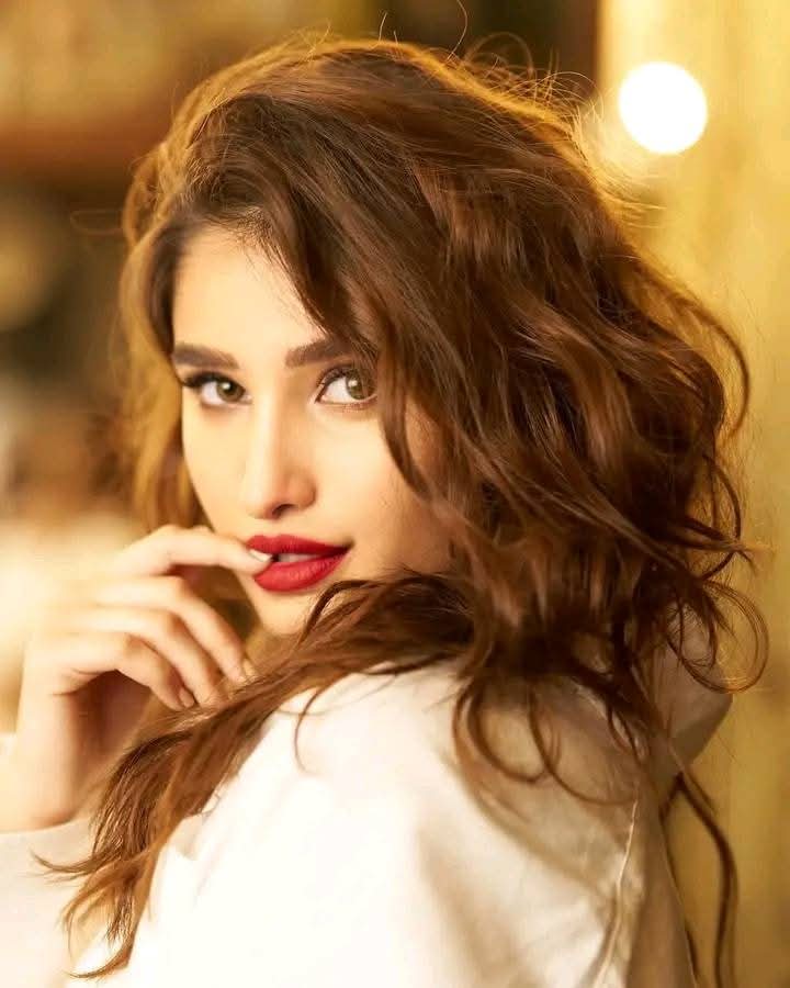 Vickey (@vic_k_ey) on Twitter photo <a href="/Komal__bhatiya/">🐍🐍ज़हरीली नागिन</a> बहुत सुंदर ✍️👌
हम भी तेरी राहों में
तेरा इंतजार करते हैं...
तेरी एक झलक
पाने के लिए...
#जहरीली साया भी
दिल को सुकून दे जाता है...
#शुभसंध्या #कोमली 🌇🍀🐦 <a href="/Komal__bhatiya/">🐍🐍ज़हरीली नागिन</a> बहुत सुंदर ✍️👌
हम भी तेरी राहों में
तेरा इंतजार करते हैं...
तेरी एक झलक
पाने के लिए...
#जहरीली साया भी
दिल को सुकून दे जाता है...
#शुभसंध्या #कोमली 🌇🍀🐦
