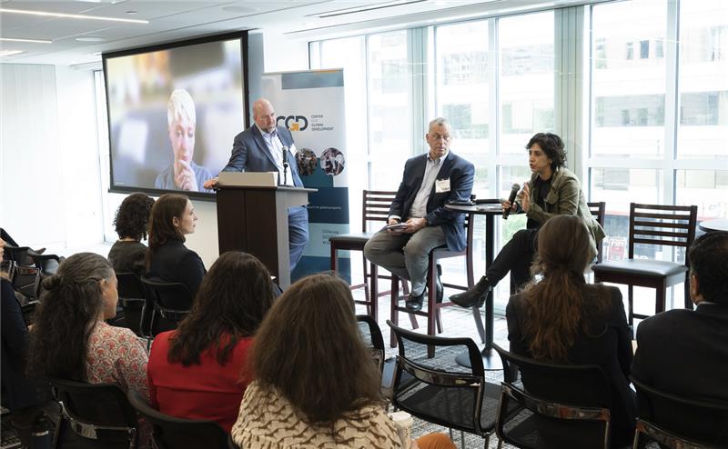 YaleEGC's tweet image. 👥 Event recap: Gender gaps and structural transformation in a new development era
🤝Organized by EGC and @CGDev, hosted by @gatesfoundation on the sidelines of the 2025 World Bank and IMF #SpringMeetings
🌍Read key takeaways from the event:
egc.yale.edu/news/event-rec…