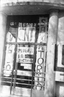 A  52 años de la fuerza de una clase trabajadora y de un pueblo que con su  HUELGA GENERAL supo marcar a fuego a la dictadura cívico-militar. En la foto, la antigua puerta del Sanatorio 2 del CASMU  de 8 de octubre y Abreu, que me tuvo entre sus trabajadores y sus  ocupantes.