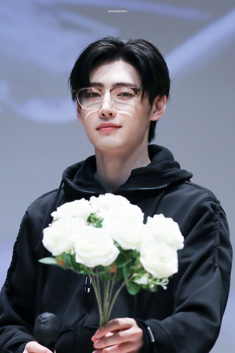 hooniesdimpls's tweet image. 250627 뮤직아트 팬싸

💐🤍

#성훈 #SUNGHOON #ソンフン
#ENHYPEN #엔하이픈