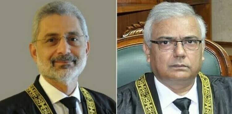 ایک نے انتخابی نشان چھینا 
دوسرے نے مخصوص نشستیں 

ان دونوں کےلئے ایک لفظ۔۔۔