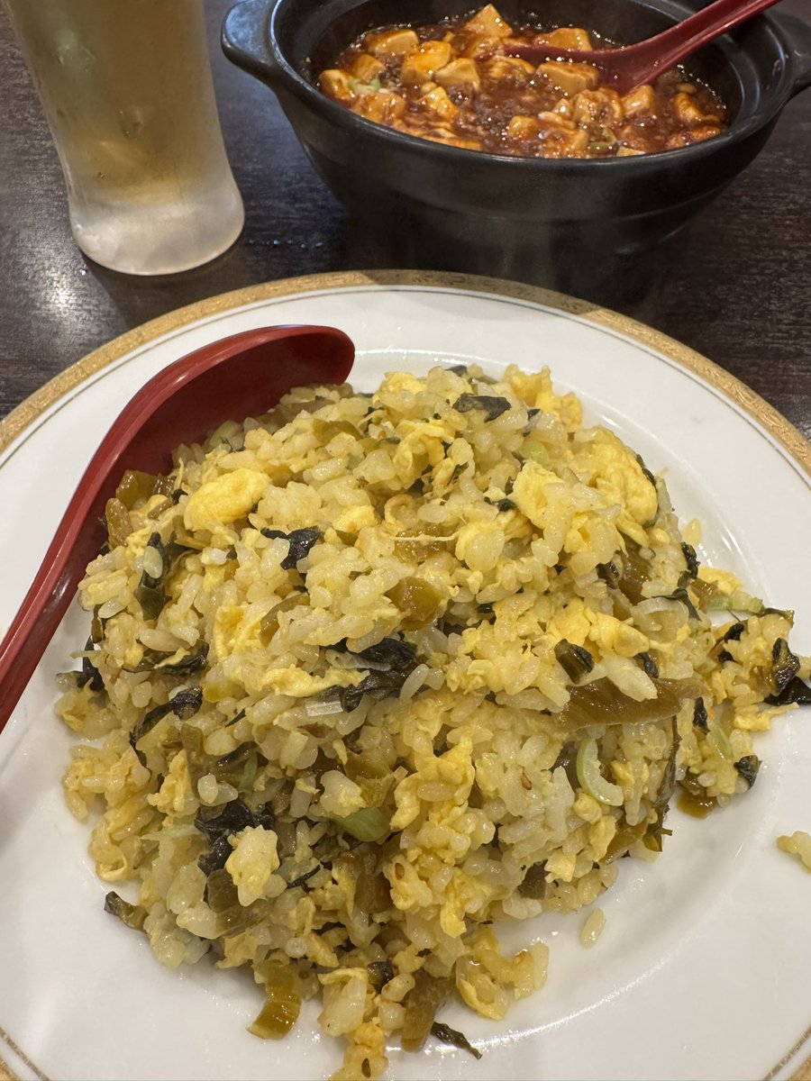 pose1don68's tweet photo. 町中華でやろうぜ🍻
「餃子酒場0038」
麻婆豆腐
高菜炒飯ご飯少なめ…少なくない🤣

麻婆豆腐6.5���/10
高菜炒飯3点/10
高菜炒飯の難しさを感じる💦

映画国宝🎬
今年一番面白いな、長いけど💦
自分と共通するところがあった🥹 https://t.co/jmYe1LPCIq