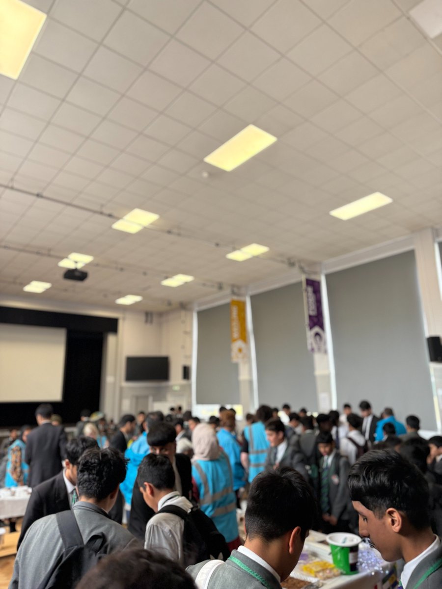 🍰🧁 This week’s cake sale in support of @SunnahCharity was a sweet success!
Thank you to our amazing staff, students, &amp; local businesses for baking, donating, &amp; supporting. Every treat sold helps fund vital water wells.
We’re so proud to be part of this generous community! 💧💙