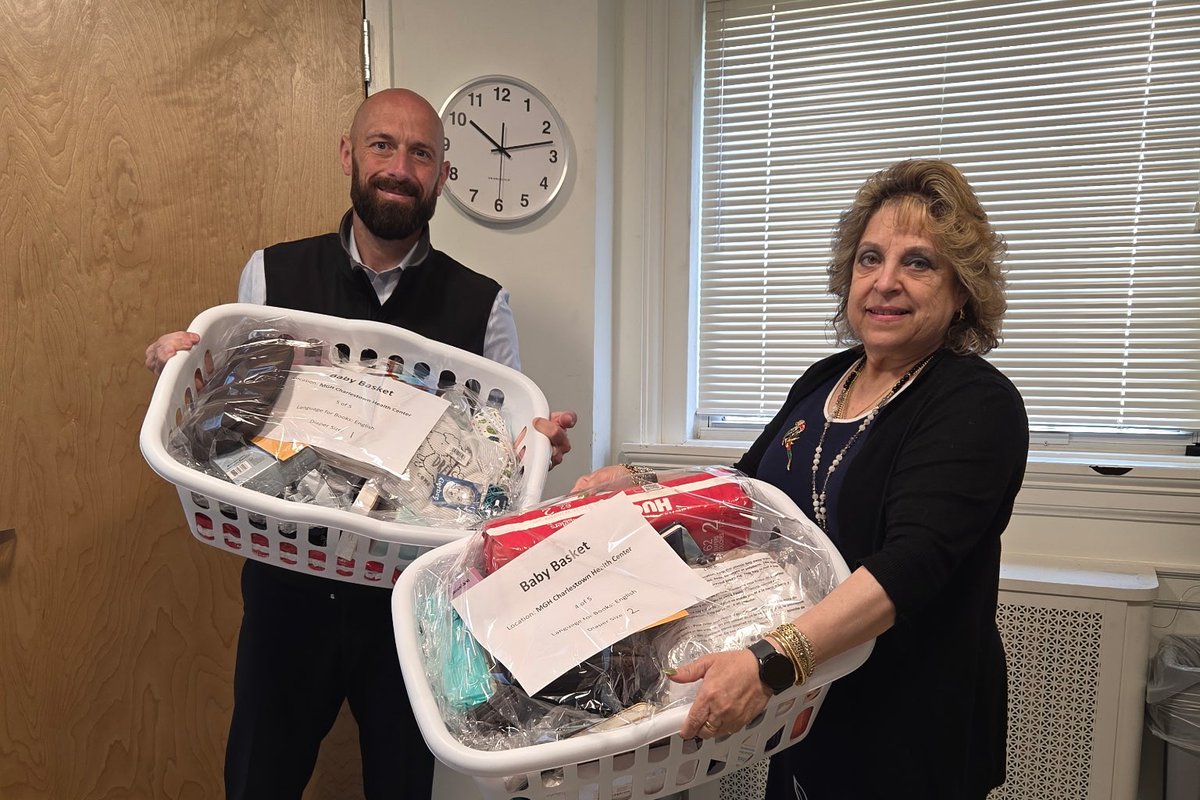 MassGeneralNews's tweet image. Thanks to the generosity of our @MassGenBrigham employees, 65 baby baskets were delivered to nine Mass General Brigham locations! 🧺🍼 Each basket was filled with essential items for new families in need. These thoughtful gifts will support parents and newborns across our…