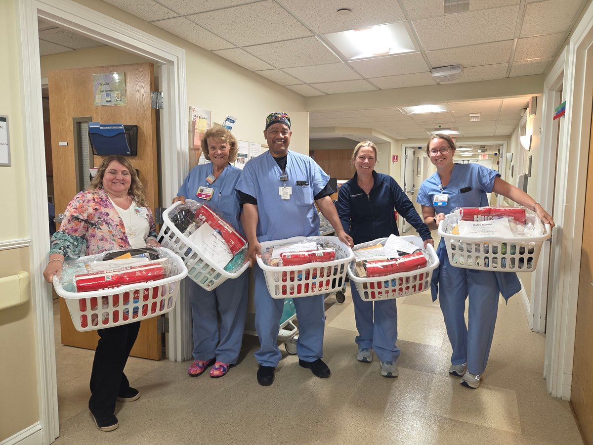 MassGeneralNews's tweet image. Thanks to the generosity of our @MassGenBrigham employees, 65 baby baskets were delivered to nine Mass General Brigham locations! 🧺🍼 Each basket was filled with essential items for new families in need. These thoughtful gifts will support parents and newborns across our…