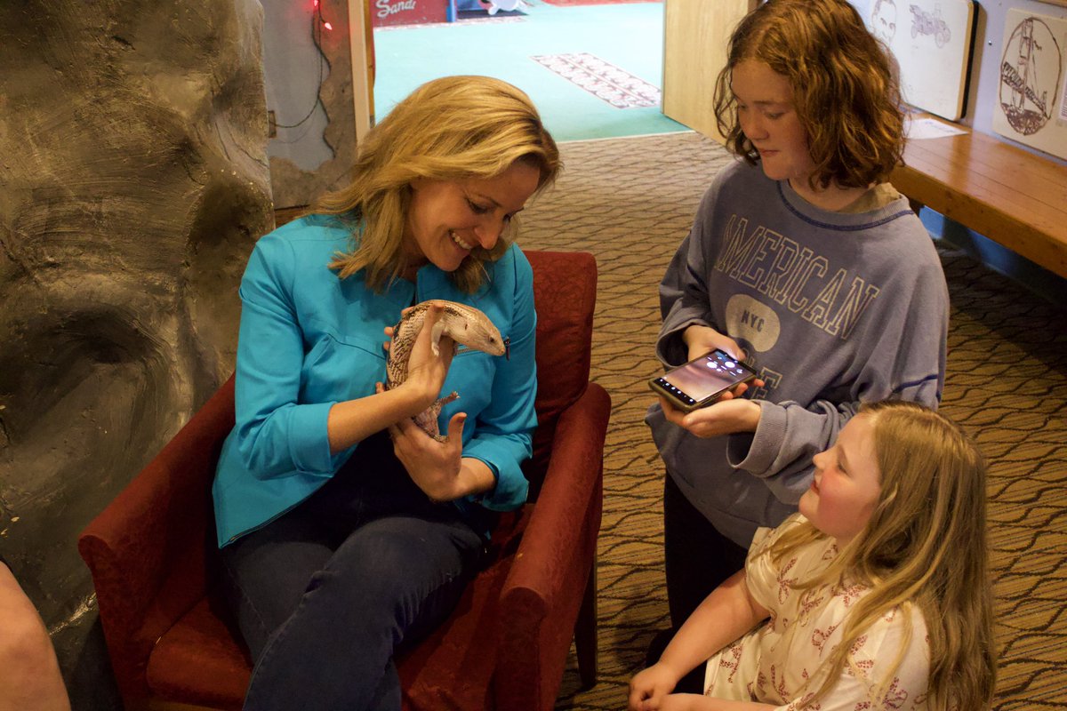 JocelynBenson's tweet image. Thrive in Michigan Tour Day 9 ✅
From miners to innovators to kids to retirees, I love the Upper Peninsula and the people who call it home. As Secretary of State, I’ve been proud to show up for our northernmost Michiganders every day and every season, and I’ll proudly do the…